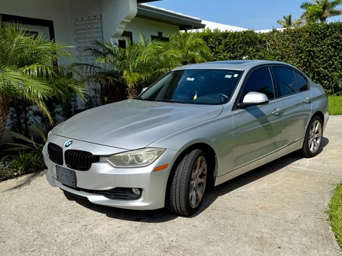 Used 2014 BMW 335i xDrive Sedan AWD/4WD image 10