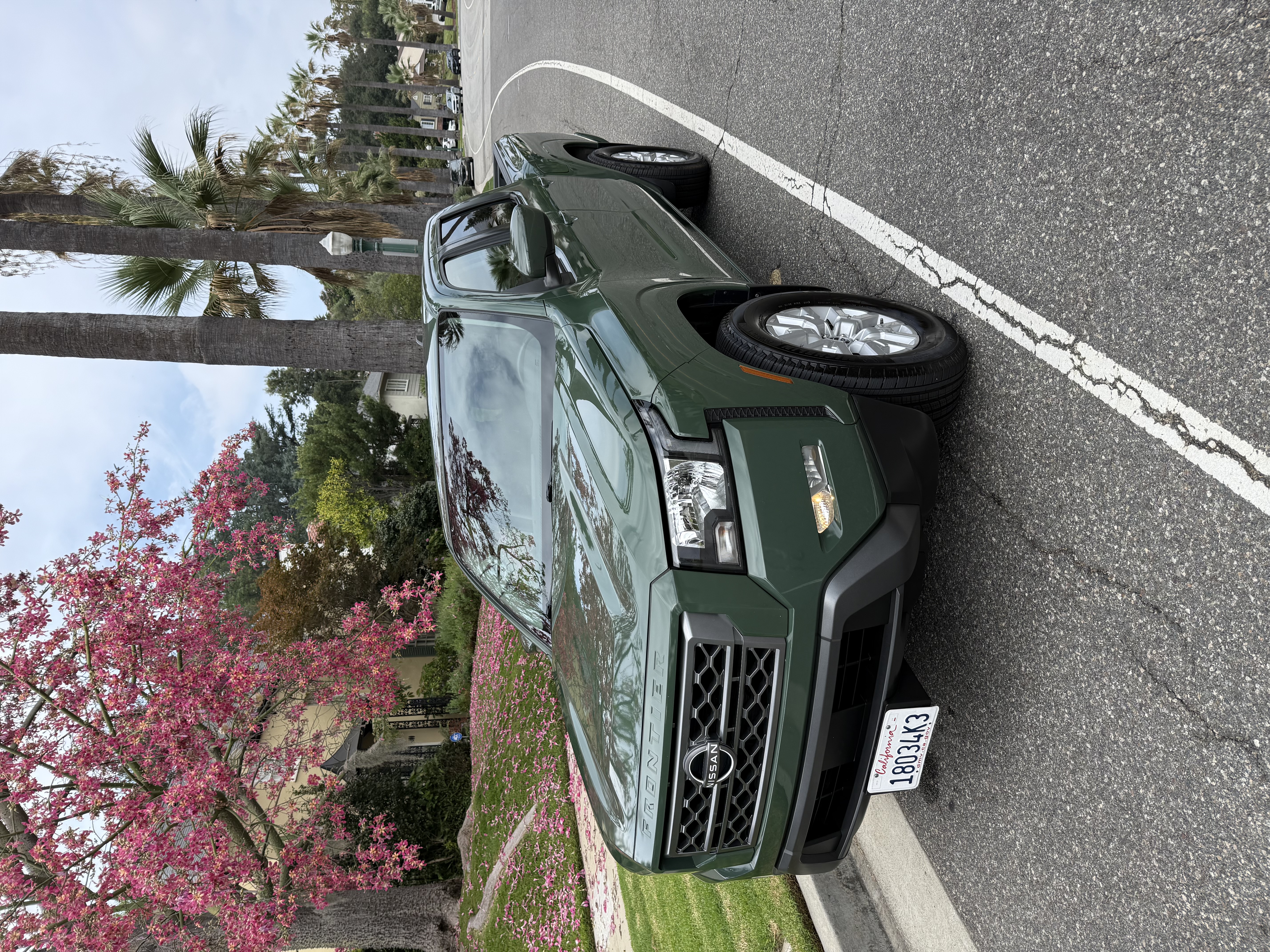 Used 2022 Nissan Frontier SV RWD image 1