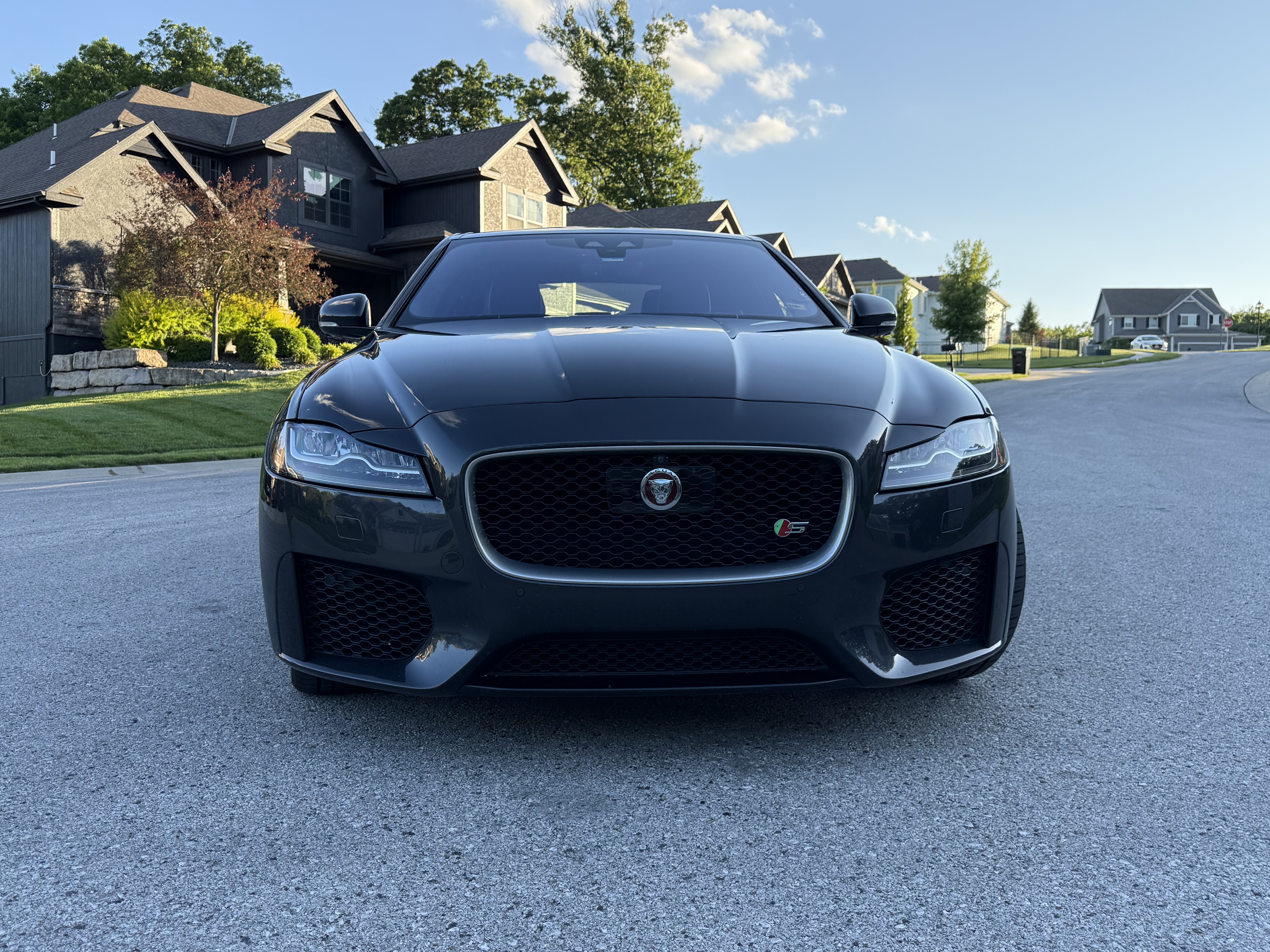 Used 2020 Jaguar XF S AWD/4WD image 9