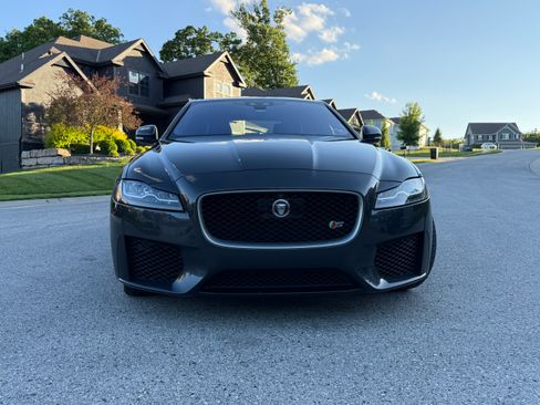 Used 2020 Jaguar XF S image 9