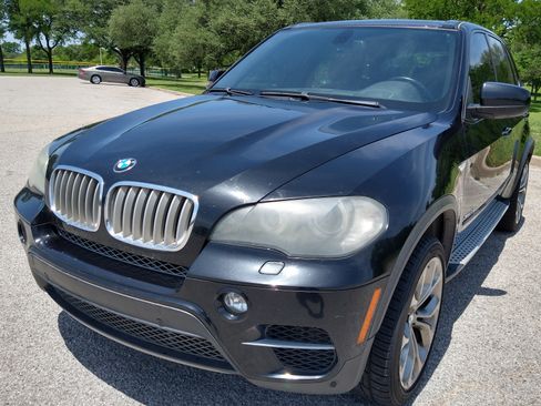 Used 2011 BMW X5 xDrive50i image 11