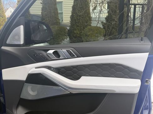 Used 2020 BMW X5 M Competition w/ Executive Package image 17