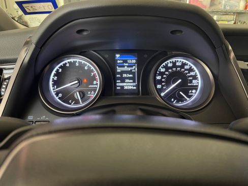 Used 2021 Toyota Camry SE FWD image 6