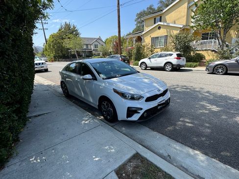 Used 2020 Kia Forte LXS FWD image 10