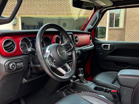 Used 2020 Jeep Wrangler Unlimited Rubicon w/ Dual Top Group image 8