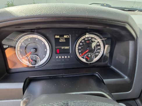 Used 2018 RAM 1500 Classic SLT image 31