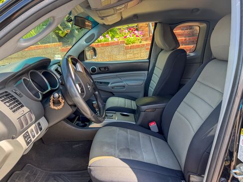 Used 2015 Toyota Tacoma 4x4 Access Cab w/ SR5 Package image 19