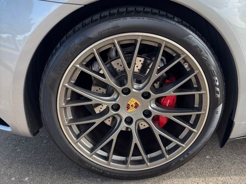 Used 2017 Porsche 911 Carrera S RWD image 2