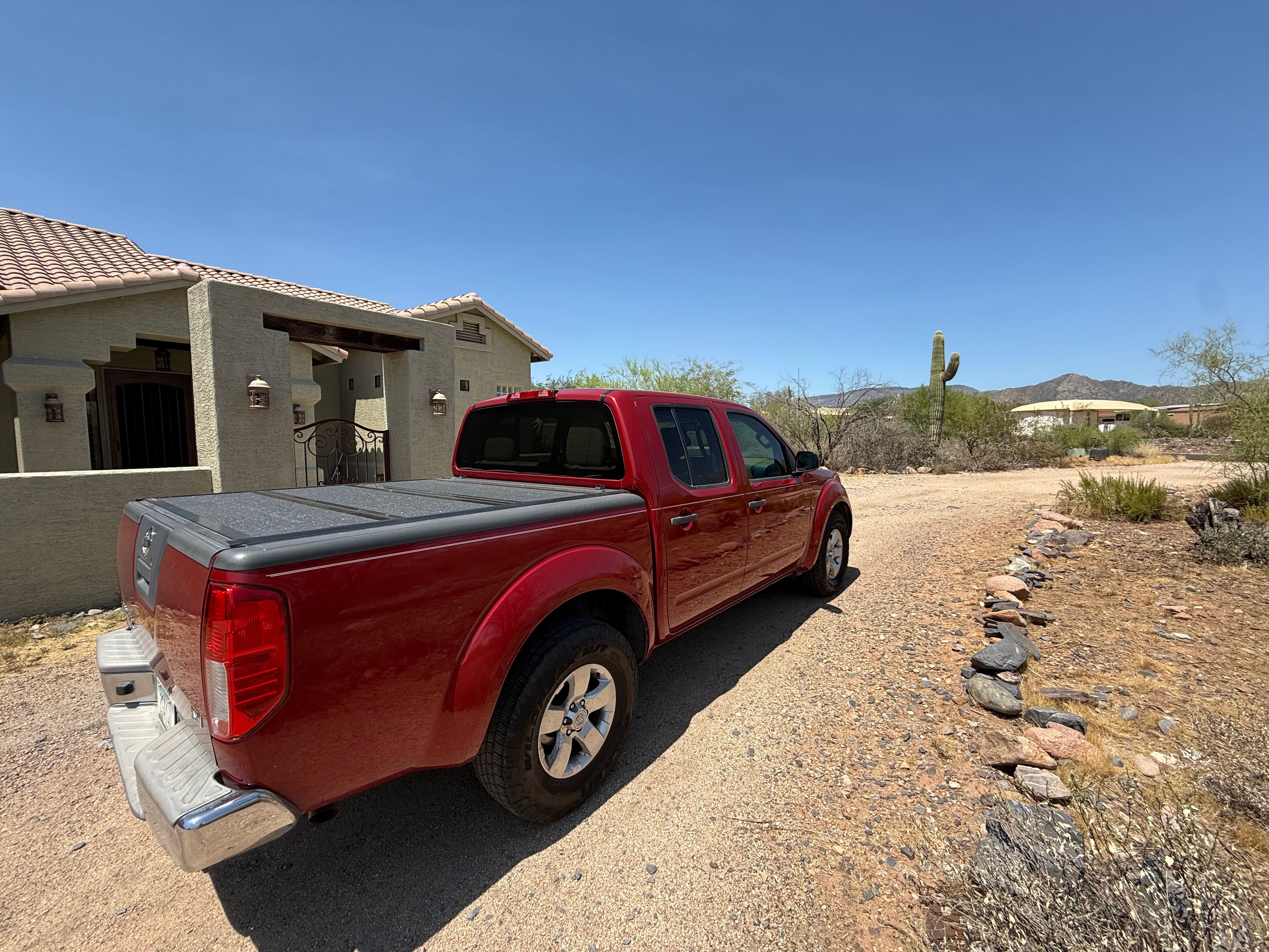 Used 2012 Nissan Frontier SV RWD image 6
