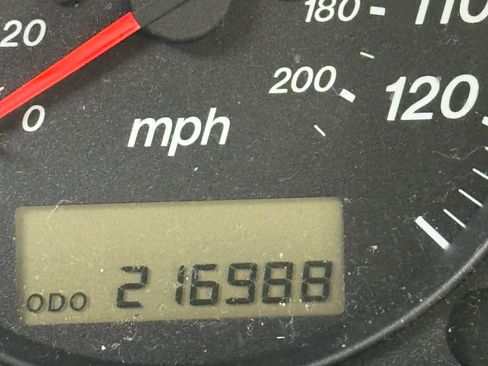 Used 2003 MAZDA MPV LX image 9