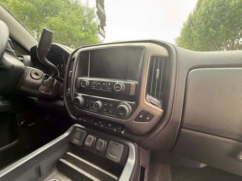 Used 2014 GMC Sierra 1500 SLT w/ All-Terrain Package AWD/4WD image 15