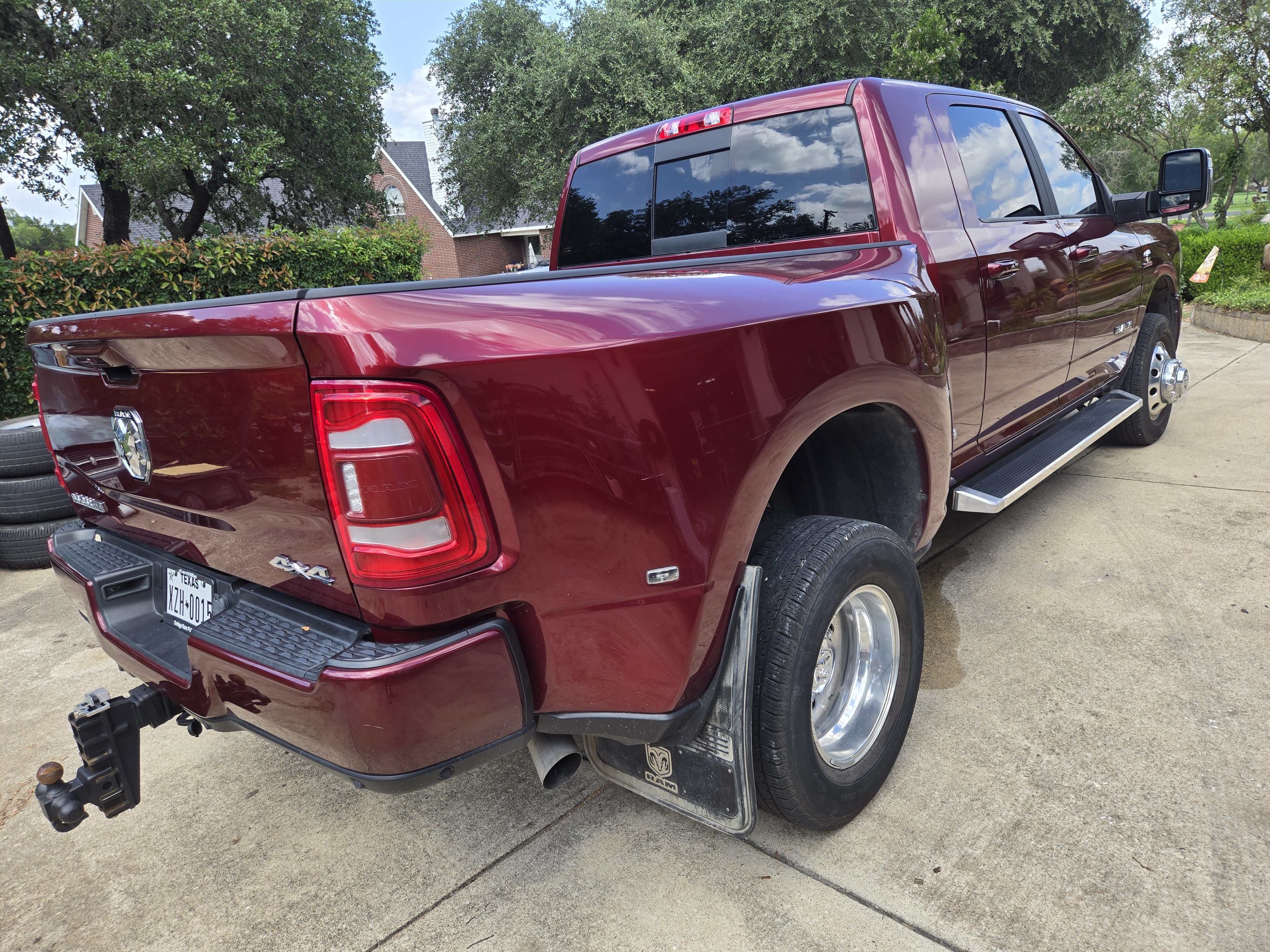 Used 2024 RAM 3500 Laramie AWD/4WD image 5