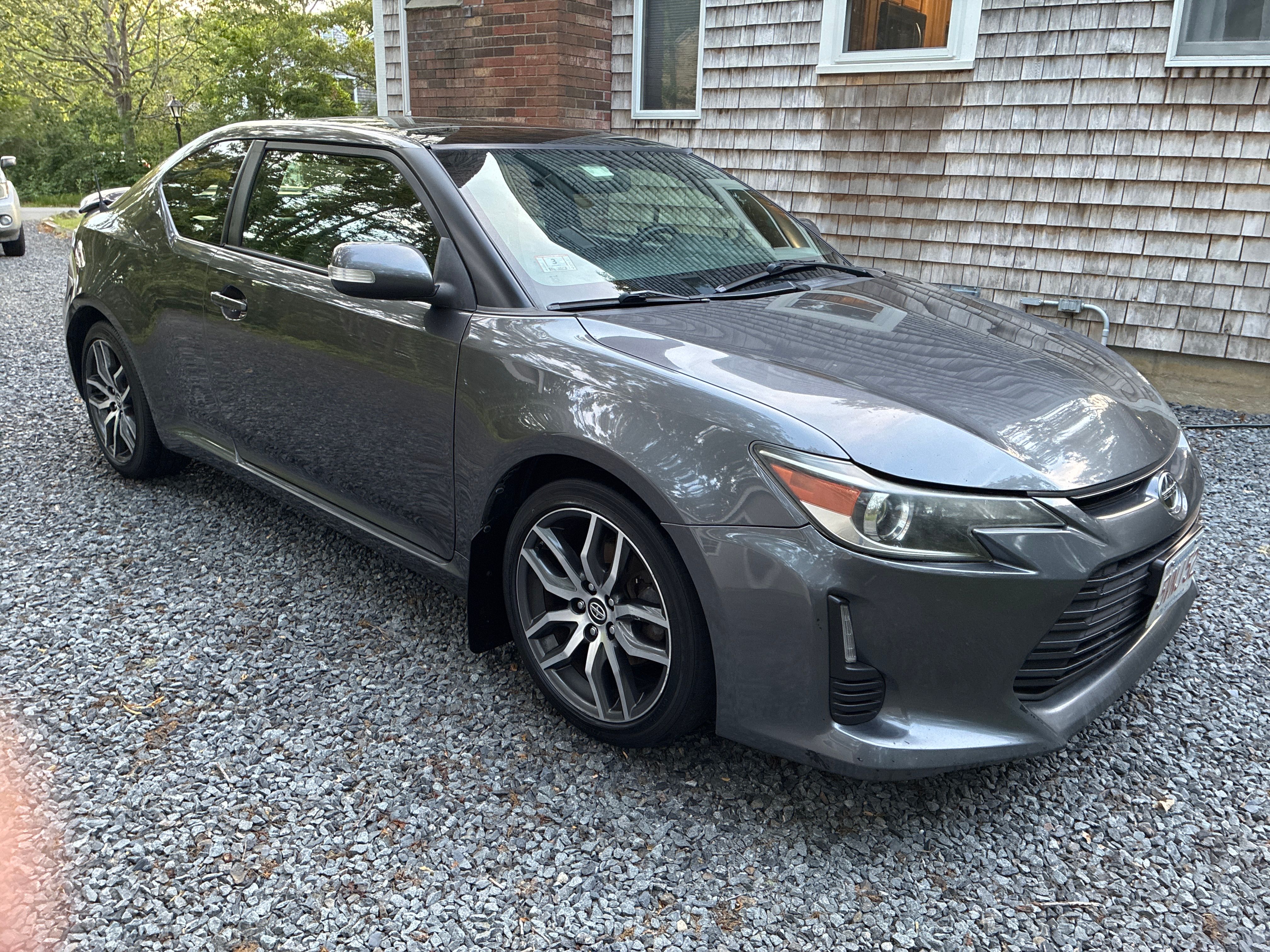 Used 2016 Scion tC FWD image 4