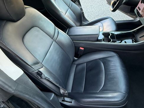 Used 2018 Tesla Model 3 Mid Range image 12