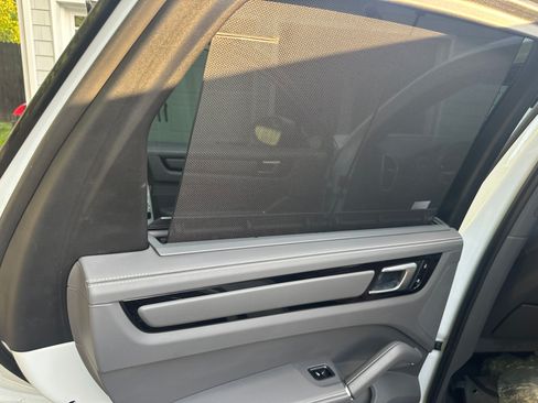 Used 2019 Porsche Cayenne S AWD/4WD image 13