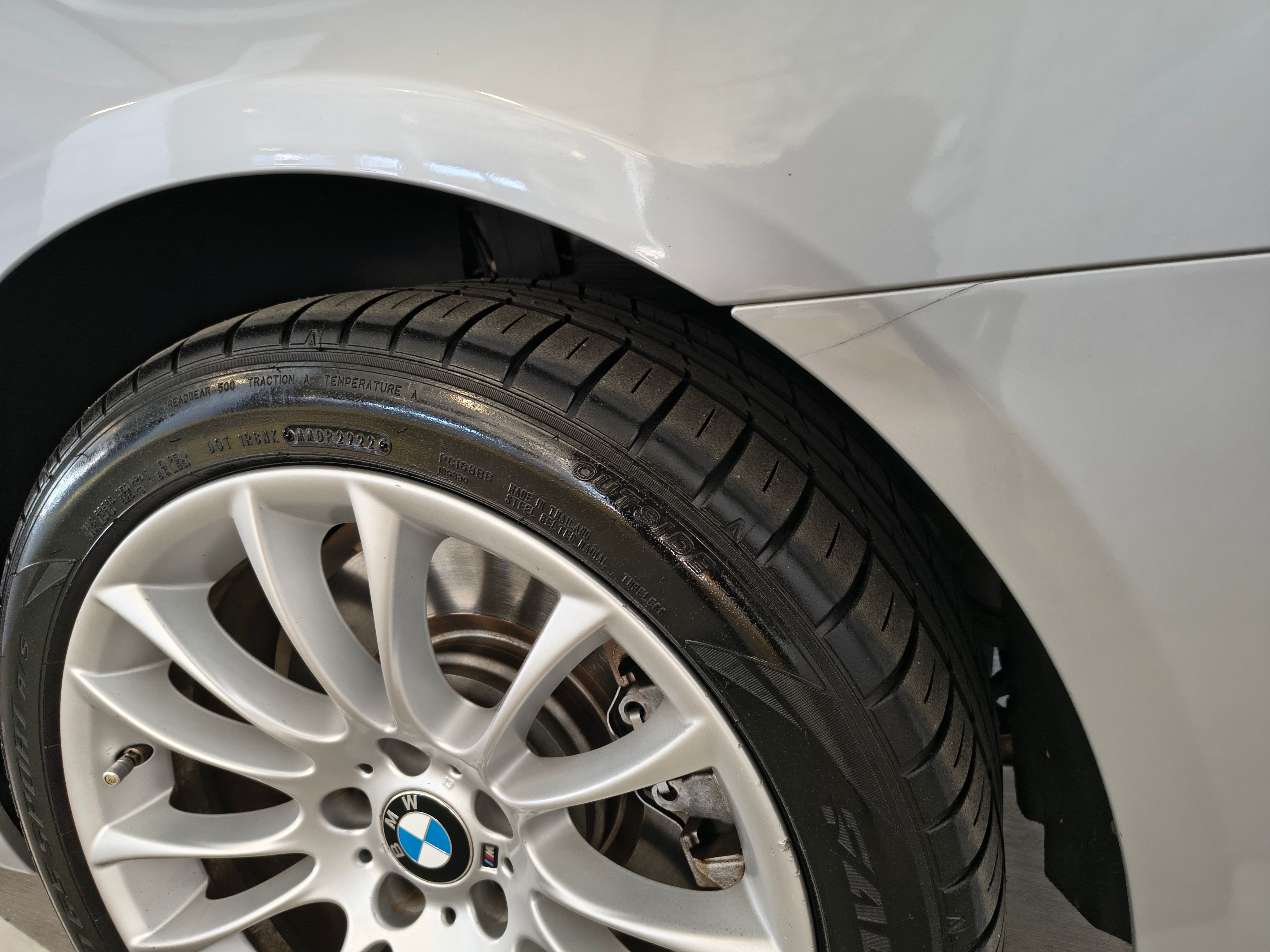 Used 2015 BMW ALPINA B7 RWD image 2