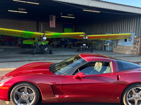 Used 2007 Chevrolet Corvette Coupe w/ Preferred Equipment Group image 2