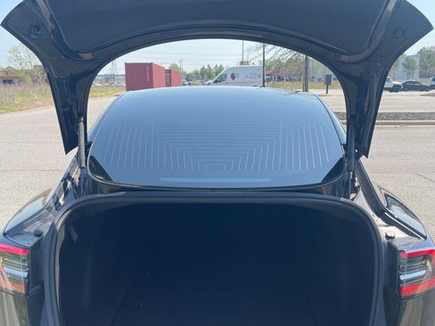 Used 2020 Tesla Model 3 Standard Range Plus image 14