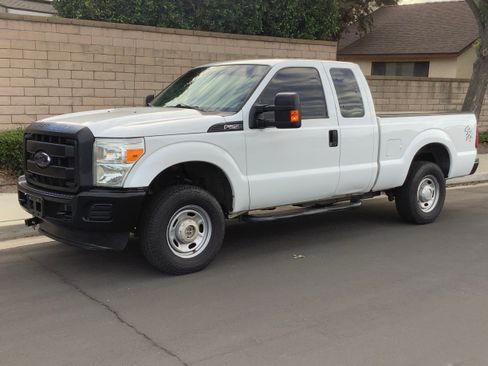 Used 2015 Ford F250 XL w/ Power Equipment Group image 1