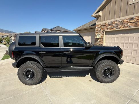 Used 2022 Ford Bronco Badlands w/ Sasquatch Package AWD/4WD image 1