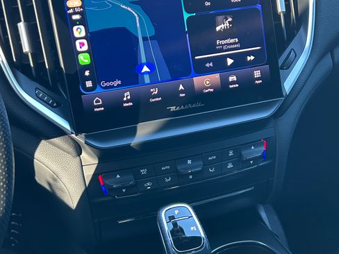 Used 2021 Maserati Ghibli image 19