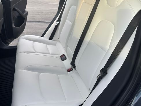 Used 2023 Tesla Model 3 Standard Range RWD image 10