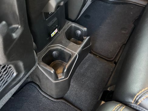 Used 2024 Jeep Wrangler Unlimited Sahara image 6