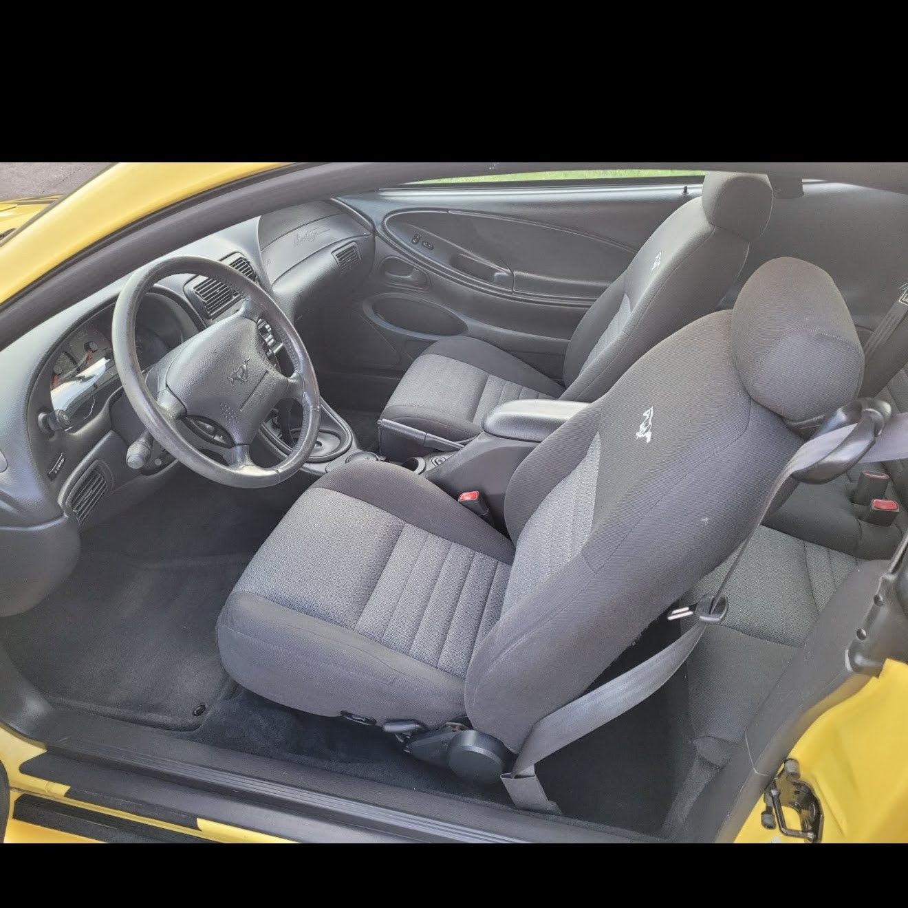Used 2000 Ford Mustang GT RWD image 25