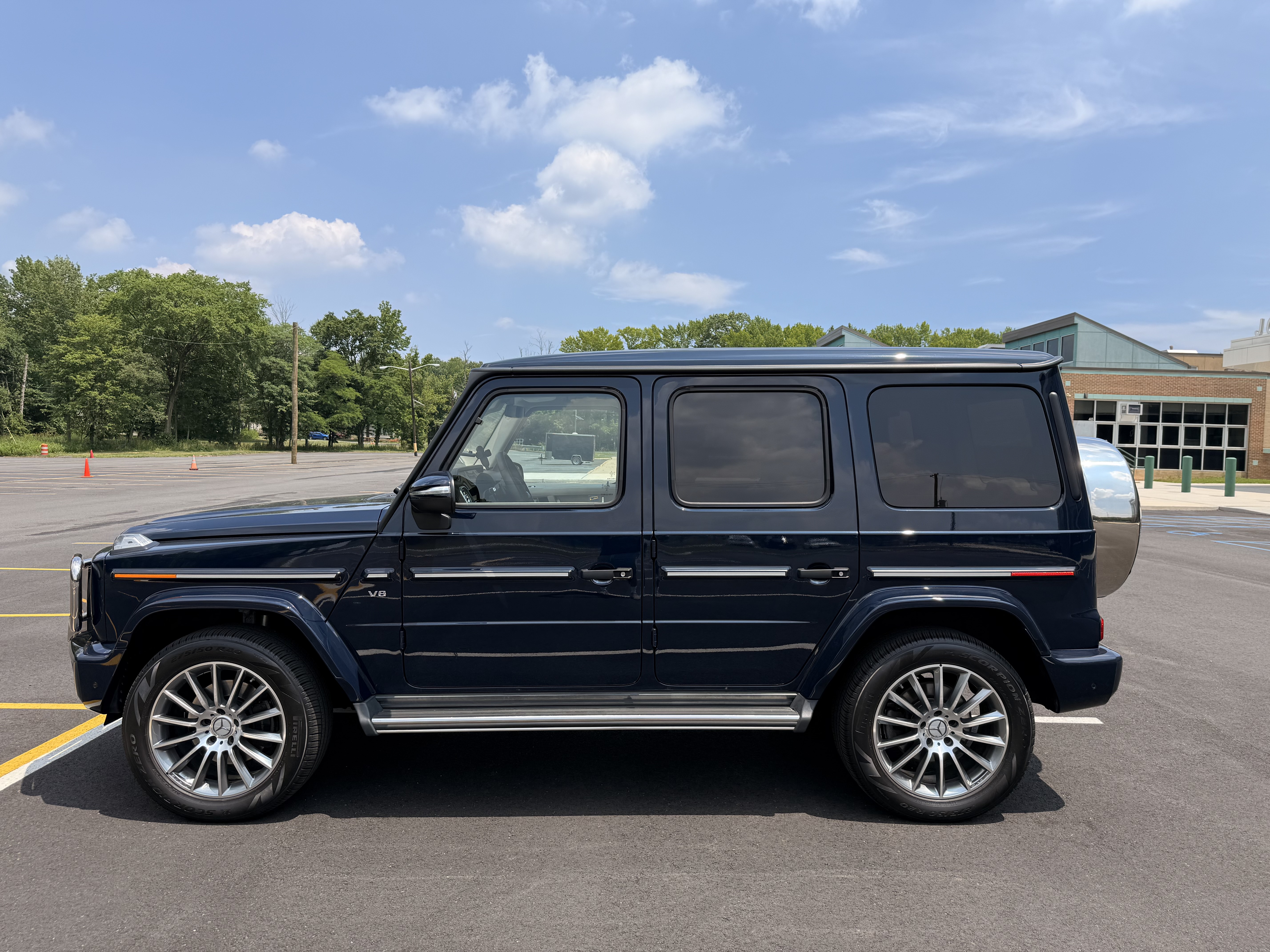 Used 2021 Mercedes-Benz G 550 image 4