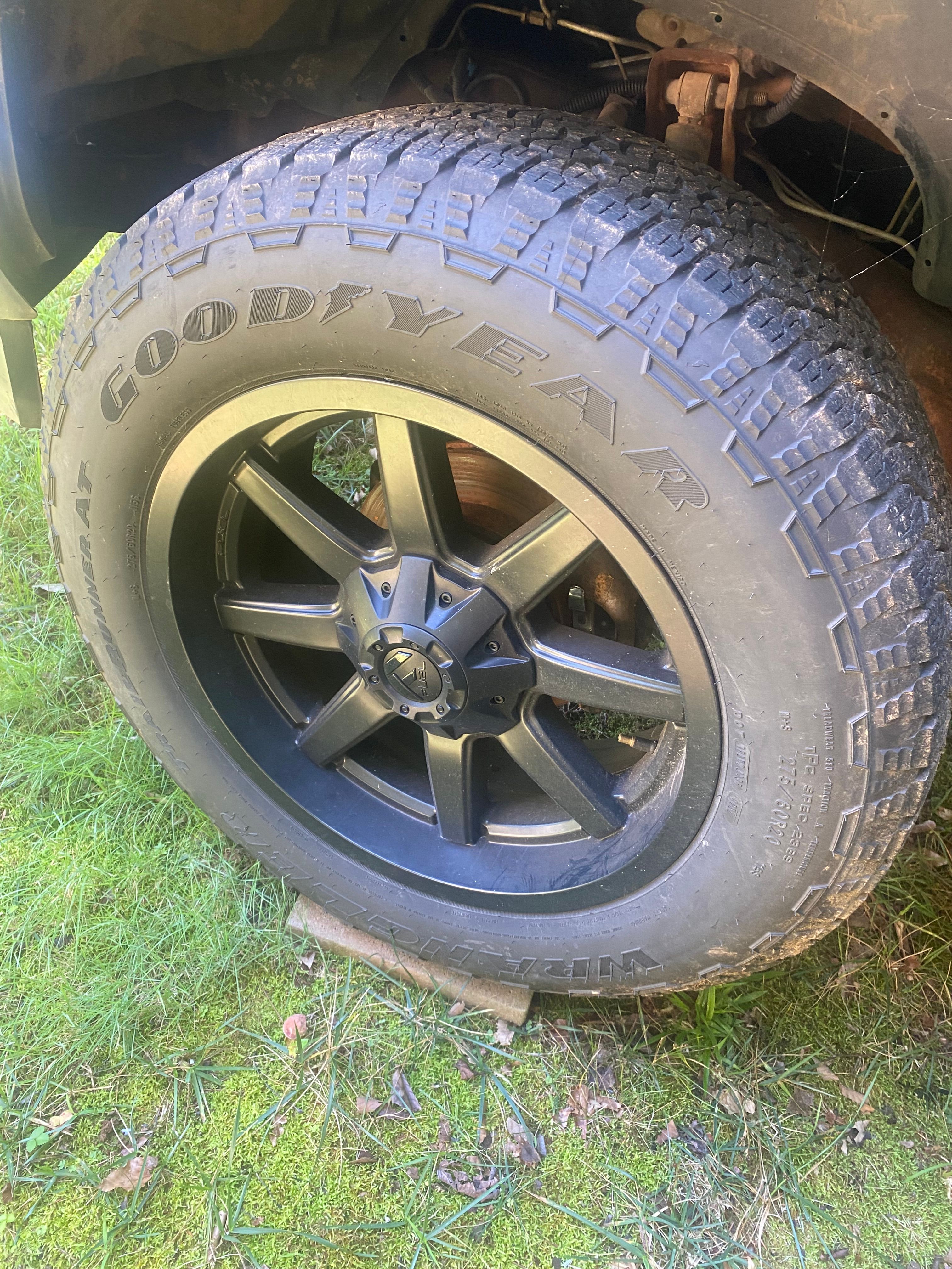 Used 1999 Chevrolet Tahoe 4WD w/ Skid Plate Pkg image 10