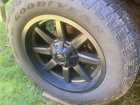 Used 1999 Chevrolet Tahoe 4WD w/ Skid Plate Pkg image 10