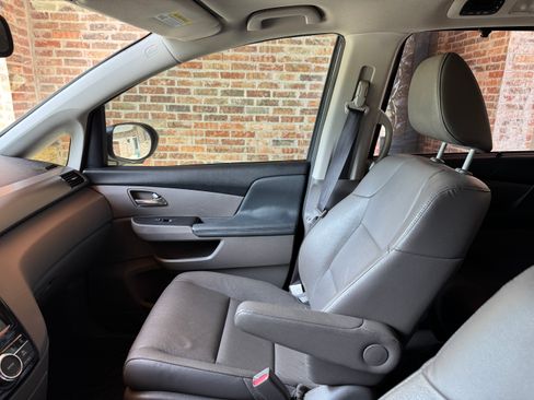 Used 2016 Honda Odyssey EX-L image 17