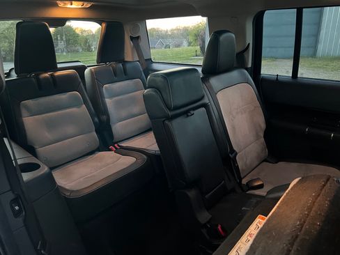 Used 2012 Ford Flex Titanium w/ Trailer Tow Pkg Class III AWD/4WD image 17
