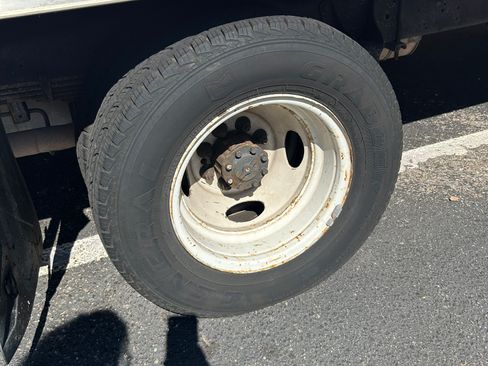 Used 2016 Ford E-350 and Econoline 350 Super Duty w/ Power Windows & Locks Group RWD image 21