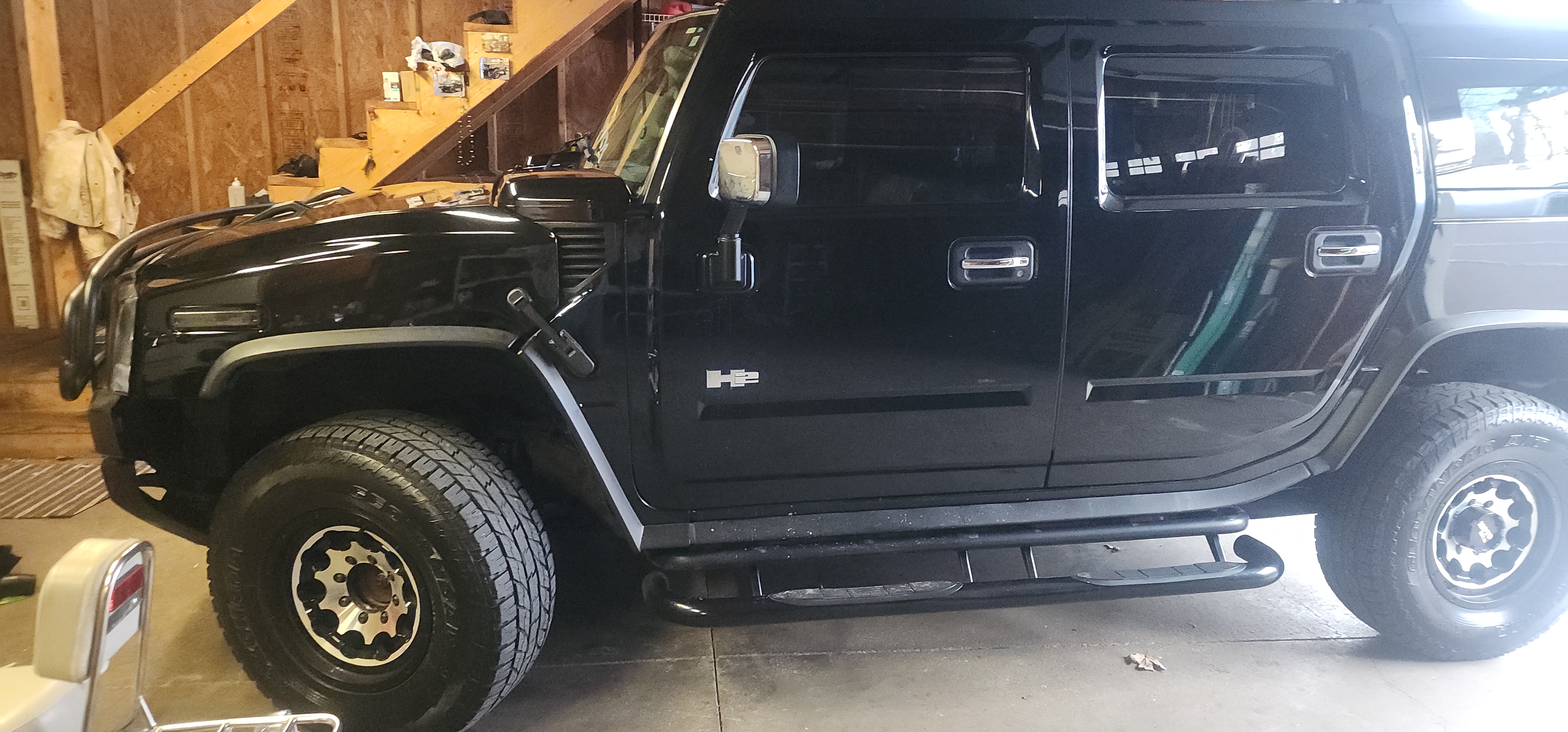 Used 2003 HUMMER H2 w/ Preferred Equipment Group AWD/4WD image 2