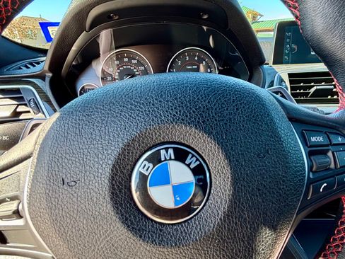 Used 2017 BMW 330i Sedan image 16