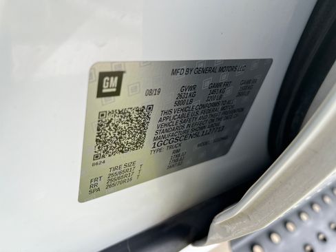 Used 2020 Chevrolet Colorado LT image 12