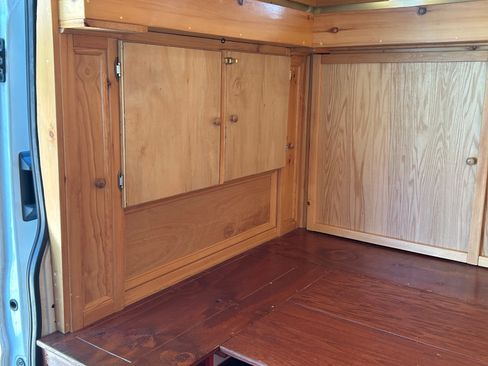 Used 2019 Ford Transit 150 130 Medium Roof image 10