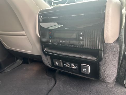 Used 2022 Jeep Wagoneer Series I w/ Convenience Group I image 11