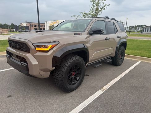 Used 2025 Toyota 4Runner TRD Pro AWD/4WD image 4