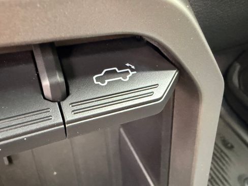 Used 2025 Toyota Tundra Limited w/ TRD Off-Road Package image 16