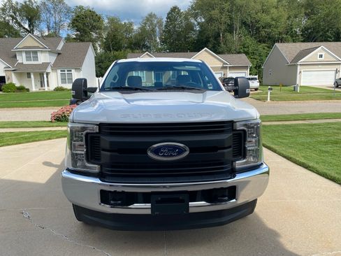 Used 2017 Ford F250 XL w/ Power Equipment Group AWD/4WD image 2