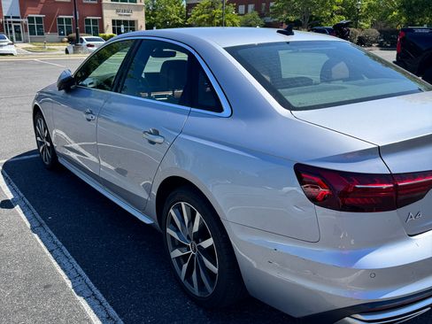 Used 2022 Audi A4 2.0T Premium Plus AWD/4WD image 5