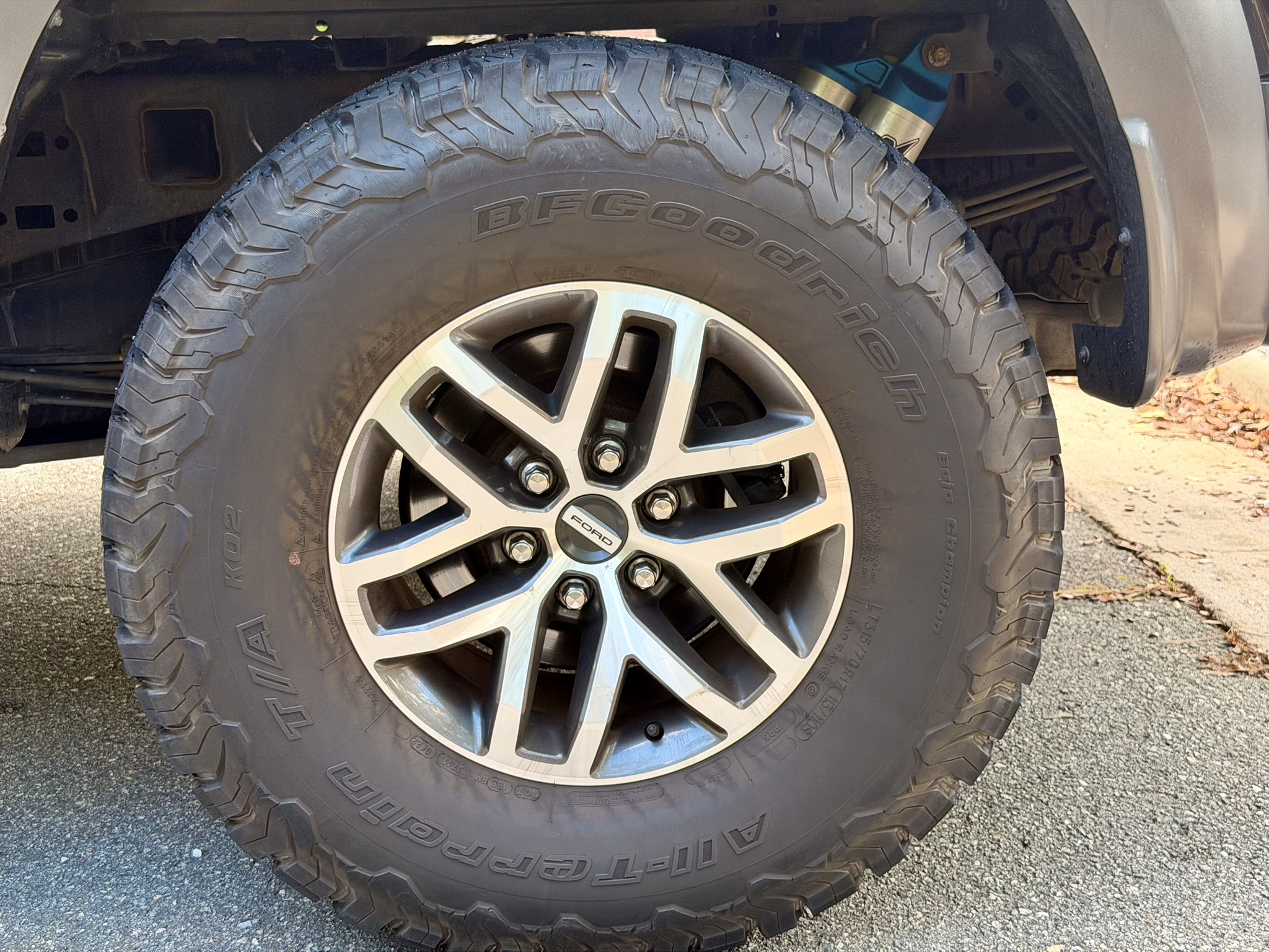Used 2017 Ford F150 Raptor w/ Equipment Group 802A Luxury AWD/4WD image 10