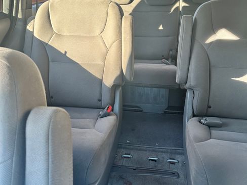 Used 2010 Honda Odyssey EX image 16