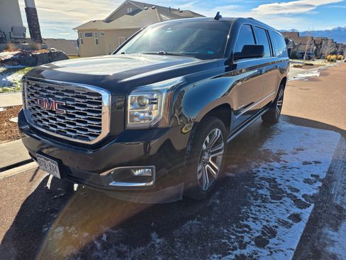 Used 2019 GMC Yukon XL Denali w/ Denali Ultimate Package image 15