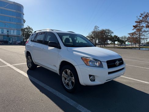 Used 2010 Toyota RAV4 Sport image 2