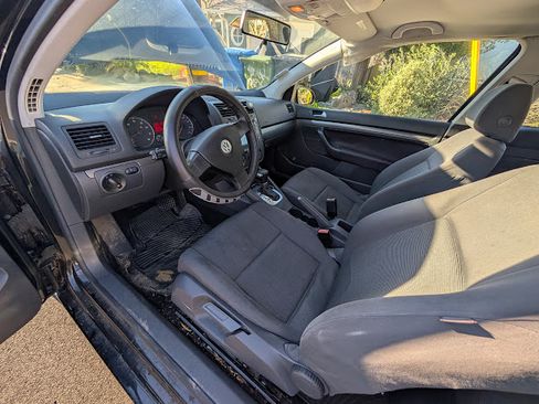 Used 2007 Volkswagen Rabbit 2-Door image 15