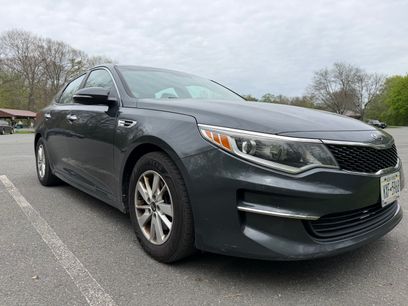Used 2016 Kia Optima LX w/ LX Convenience Package