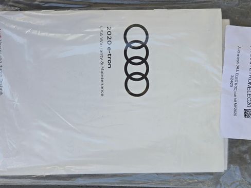 Used 2019 Audi e-tron Premium Plus AWD/4WD image 25